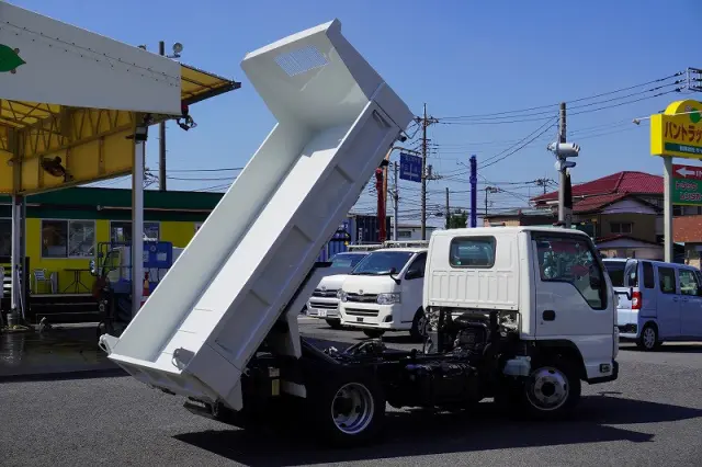 いすゞ エルフ TPG-NKR85AN(2WD)の写真27