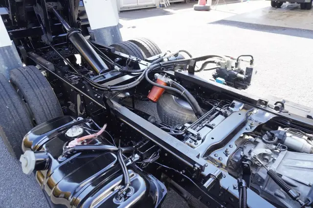 いすゞ エルフ TPG-NKR85AN(2WD)の写真28