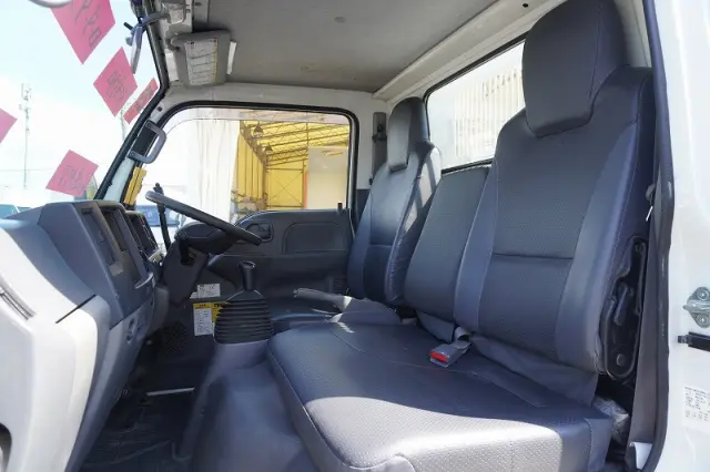 いすゞ エルフ TPG-NKR85AN(2WD)の写真39