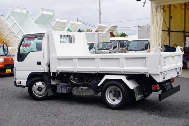 いすゞ エルフ TPG-NKR85AN(2WD)の写真7