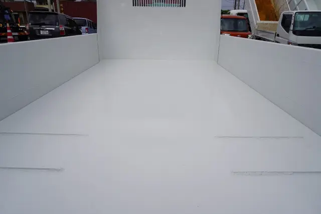 いすゞ エルフ TPG-NKR85AN(2WD)の写真22