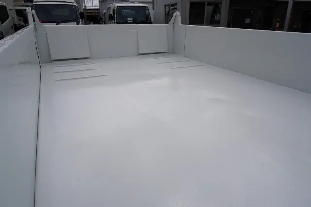 いすゞ エルフ TPG-NKR85AN(2WD)の写真25