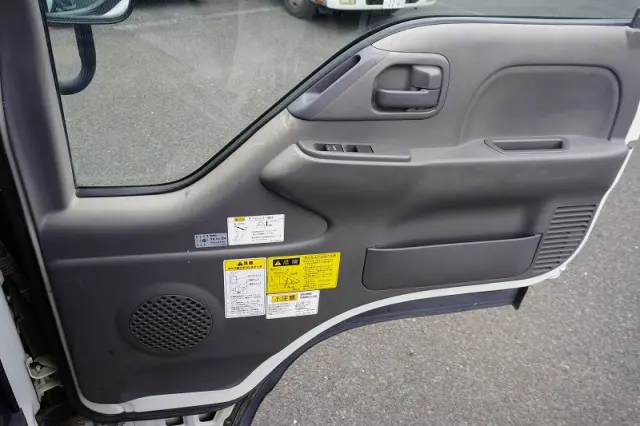 いすゞ エルフ TPG-NKR85AN(2WD)の写真35