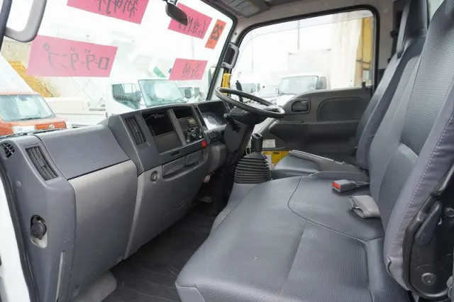 いすゞ エルフ TPG-NKR85AN(2WD)の写真38