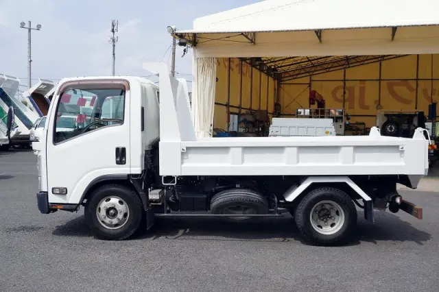 いすゞ エルフ TKG-NPR85YN(2WD)の写真3