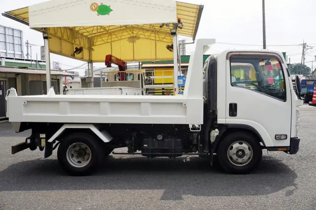 いすゞ エルフ TKG-NPR85YN(2WD)の写真5