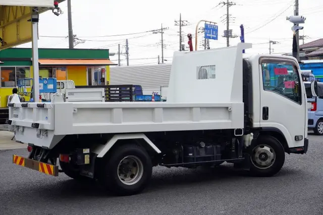 いすゞ エルフ TKG-NPR85YN(2WD)の写真8