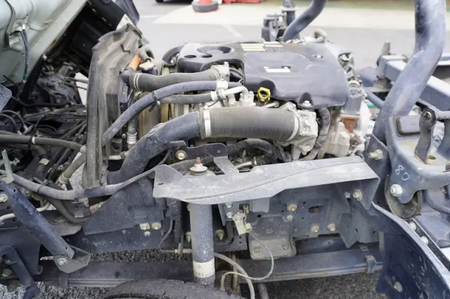 いすゞ エルフ TKG-NPR85YN(2WD)の写真15