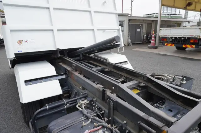 いすゞ エルフ TKG-NPR85YN(2WD)の写真20