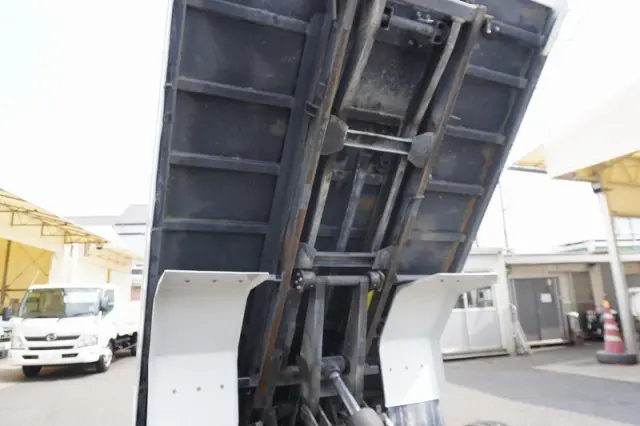 いすゞ エルフ TKG-NPR85YN(2WD)の写真29