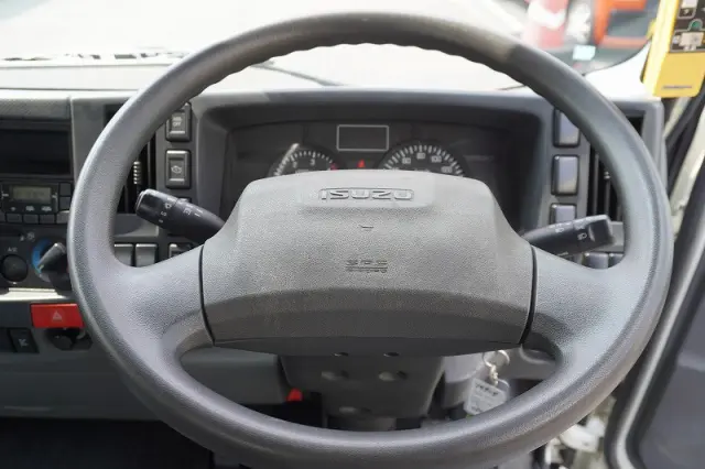 いすゞ エルフ TKG-NPR85YN(2WD)の写真30