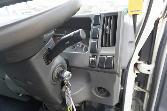 いすゞ エルフ TKG-NPR85YN(2WD)の写真34