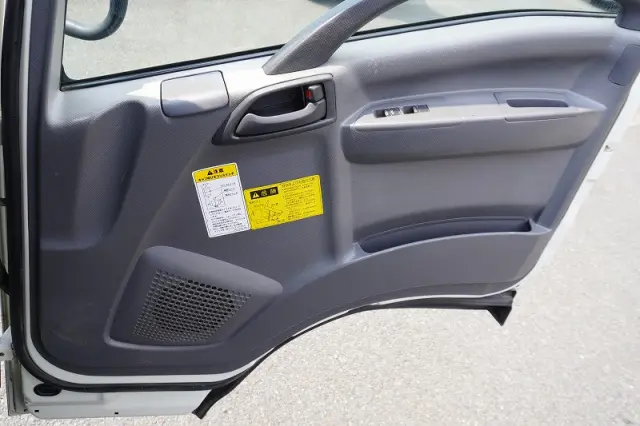 いすゞ エルフ TKG-NPR85YN(2WD)の写真35