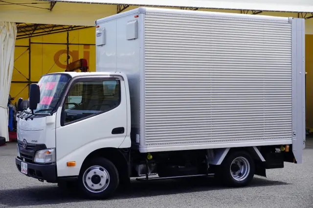 トヨタ ダイナ TKG-XZU605(2WD)の写真1