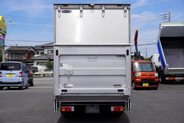 トヨタ ダイナ TKG-XZU605(2WD)の写真4