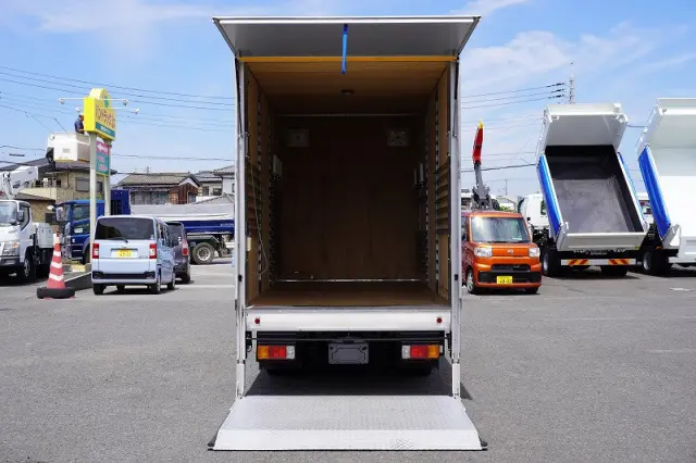 トヨタ ダイナ TKG-XZU605(2WD)の写真18