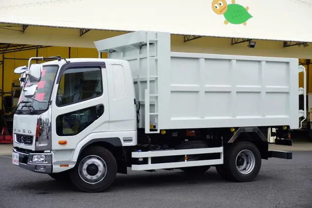 三菱 ファイター 2KG-FK62FZ(2WD)の写真1