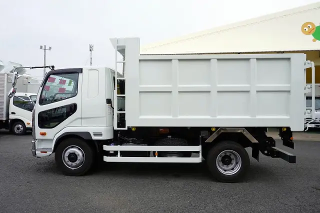 三菱 ファイター 2KG-FK62FZ(2WD)の写真3