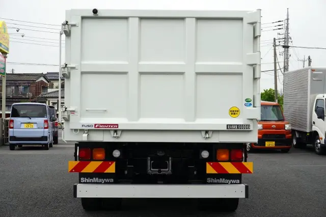 三菱 ファイター 2KG-FK62FZ(2WD)の写真4