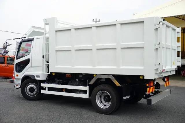 三菱 ファイター 2KG-FK62FZ(2WD)の写真6