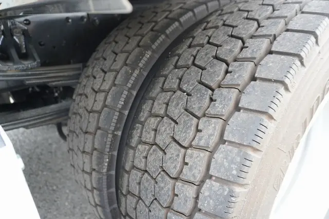 三菱 ファイター 2KG-FK62FZ(2WD)の写真9