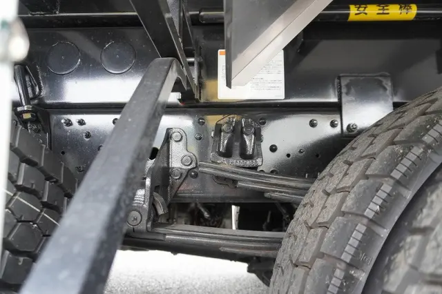 三菱 ファイター 2KG-FK62FZ(2WD)の写真10