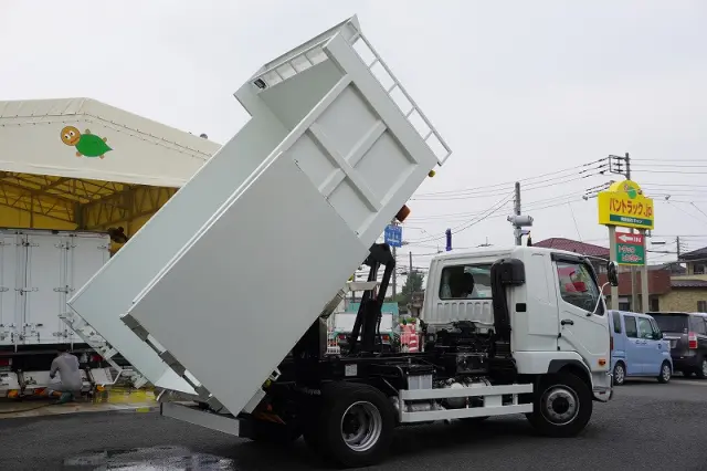 三菱 ファイター 2KG-FK62FZ(2WD)の写真19