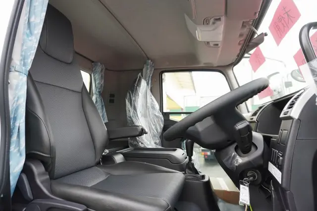 三菱 ファイター 2KG-FK62FZ(2WD)の写真35