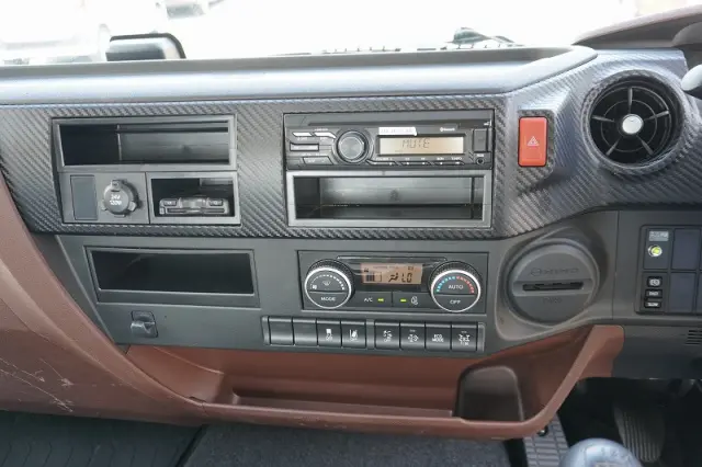 日野 レンジャー 2KG-FD2ABA(2WD)の写真32