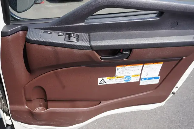 日野 レンジャー 2KG-FD2ABA(2WD)の写真36