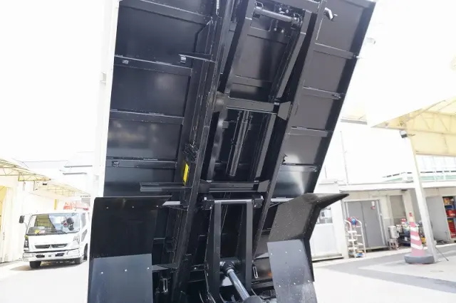 日野 デュトロ 2KG-XZU700X(2WD)の写真28