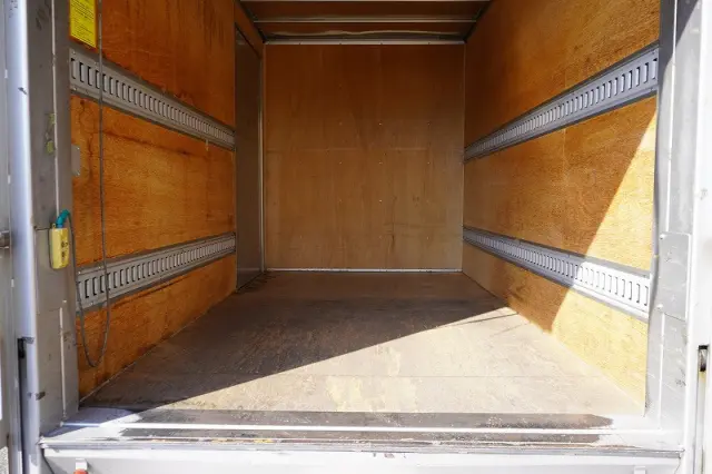 三菱 キャンター TKG-FEA50(2WD)の写真20