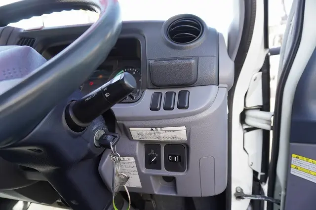 三菱 キャンター TKG-FEA50(2WD)の写真36