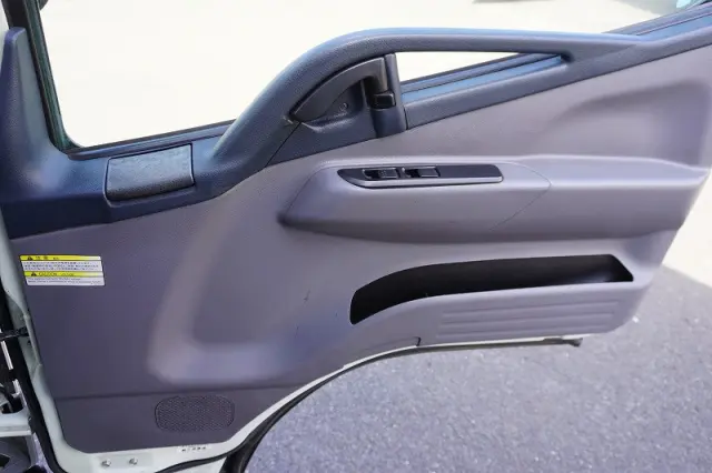 三菱 キャンター TKG-FEA50(2WD)の写真37