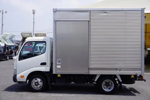 トヨタ ダイナ TPG-XZC605(2WD)の写真3