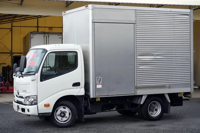 トヨタ ダイナ 2RG-XZC605(2WD)の写真1