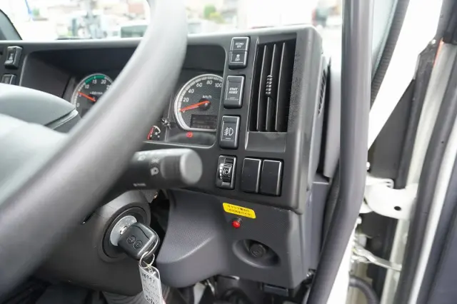 いすゞ フォワード 2RG-FRR90S2(2WD)の写真29