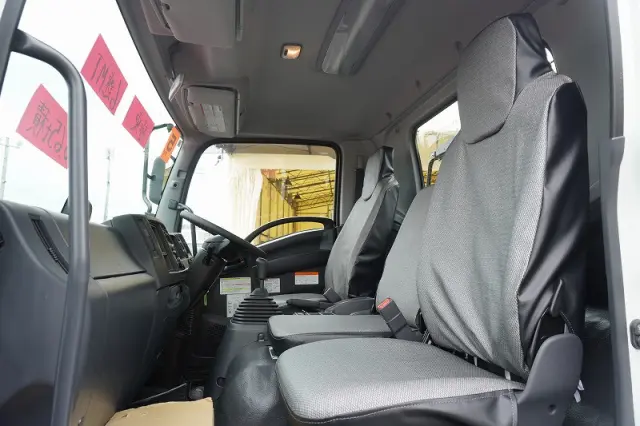 いすゞ フォワード 2RG-FRR90S2(2WD)の写真34