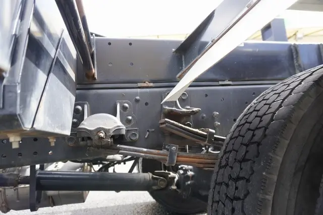 いすゞ フォワード 2RG-FRR90S1(2WD)の写真11