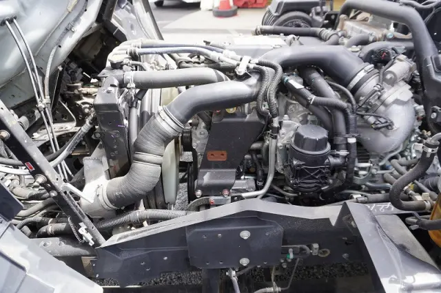 いすゞ フォワード 2RG-FRR90S1(2WD)の写真14