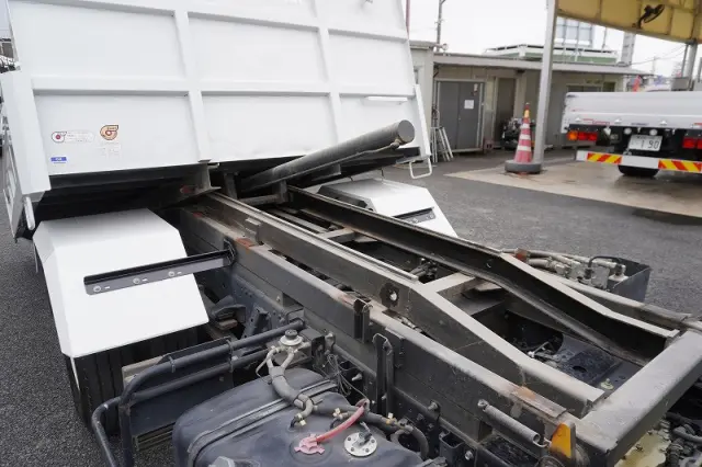 いすゞ エルフ TKG-NPR85YNの写真20