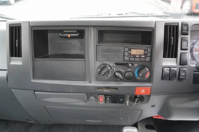 いすゞ エルフ TKG-NPR85YNの写真32