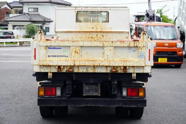 いすゞ エルフ TPG-NKR85AN(2WD)の写真4