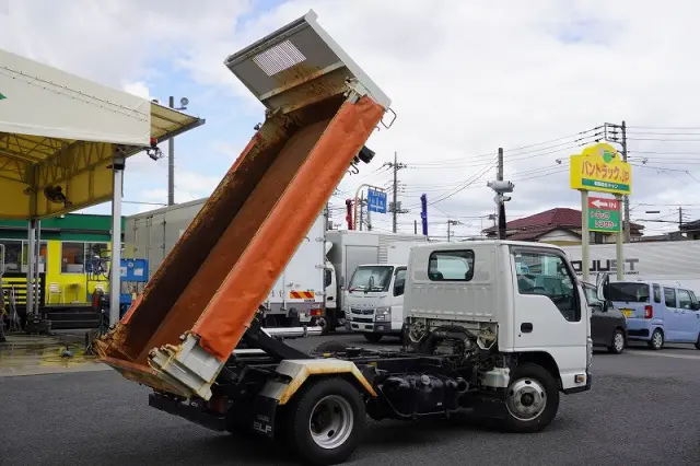 いすゞ エルフ TPG-NKR85AN(2WD)の写真26