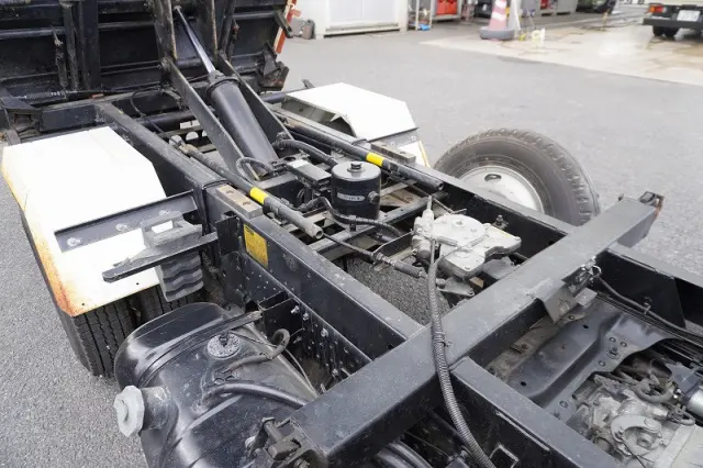 いすゞ エルフ TPG-NKR85AN(2WD)の写真27