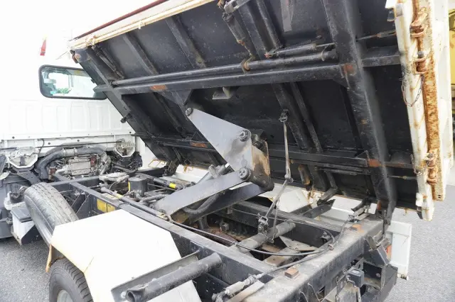 いすゞ エルフ TPG-NKR85AN(2WD)の写真31