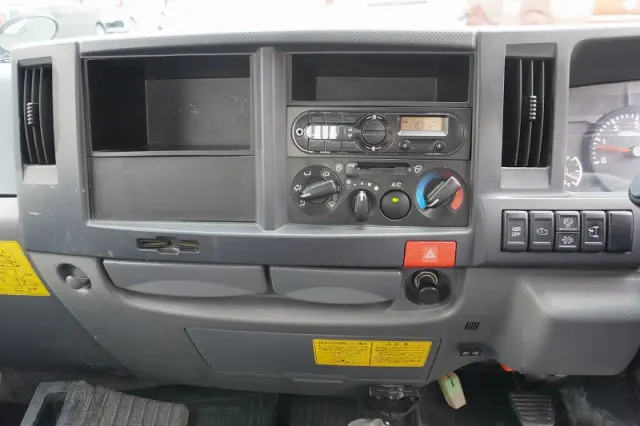 いすゞ エルフ TPG-NKR85AN(2WD)の写真35