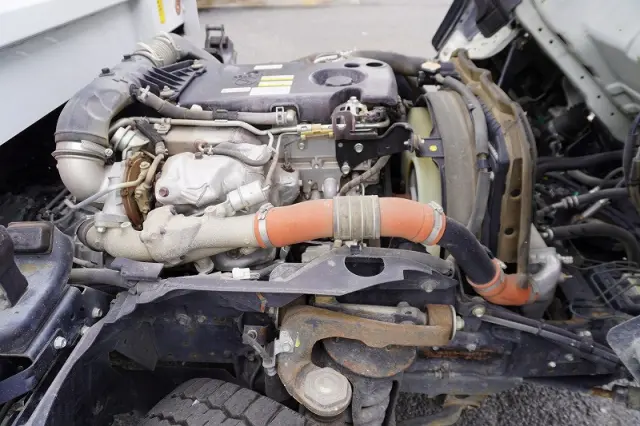 いすゞ エルフ TPG-NKR85AN(2WD)の写真16