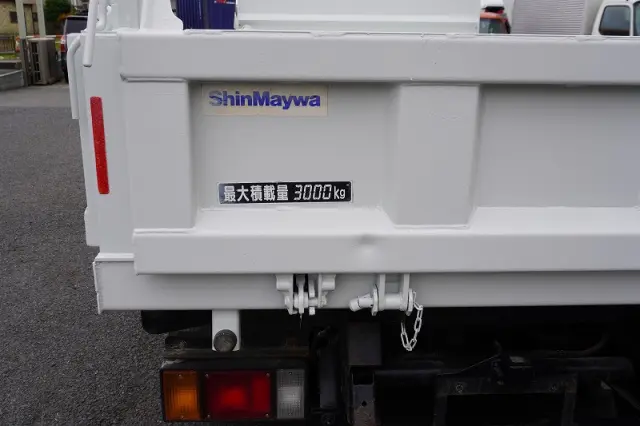 いすゞ エルフ TPG-NKR85AN(2WD)の写真21