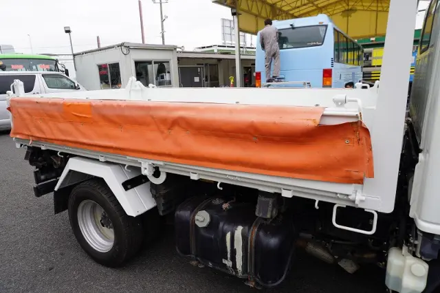 いすゞ エルフ TPG-NKR85AN(2WD)の写真25